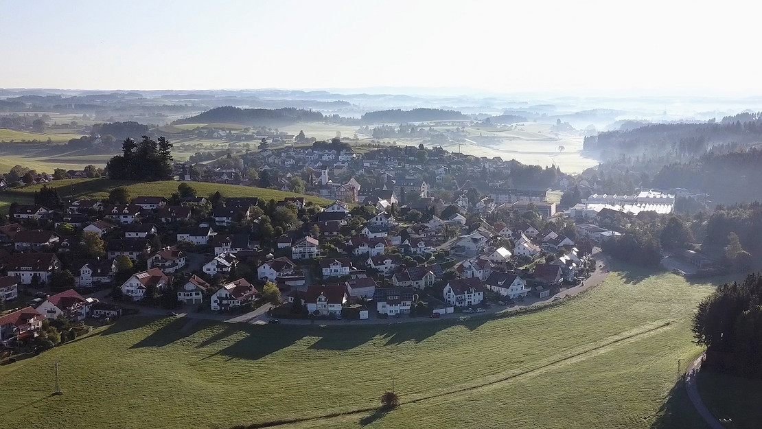 Luftbildaufnahme von Neukirch