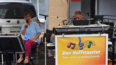 Das Duo Hofstätter musizierte auf dem Fest.