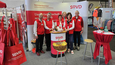 Das Team an Tag 3 (v. li.): Dario Becci, Antonia Schellinger, Ella Breins, Gertrud Ophardt, Heike Sommerauer-Dörzapf und Karl-Heinz Hänsler.