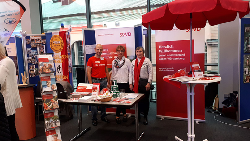 Das Team des SoVD-Landesverbandes am Infostand